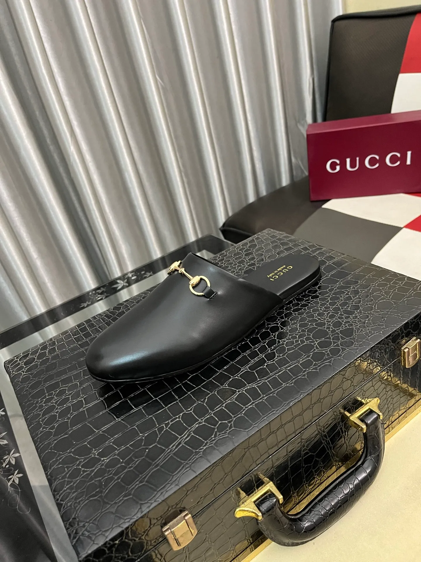 Men's shoes 💰480⌚️⌚️[Gucci] 2024 new season half-slip men's shoes, made of Italian imported first-layer frosted cowhide➕sheepskin lining, original hardware buckle, original combination wear-resistant outsole, real shot 🎬 Very comfortable on the feet, size 36-44